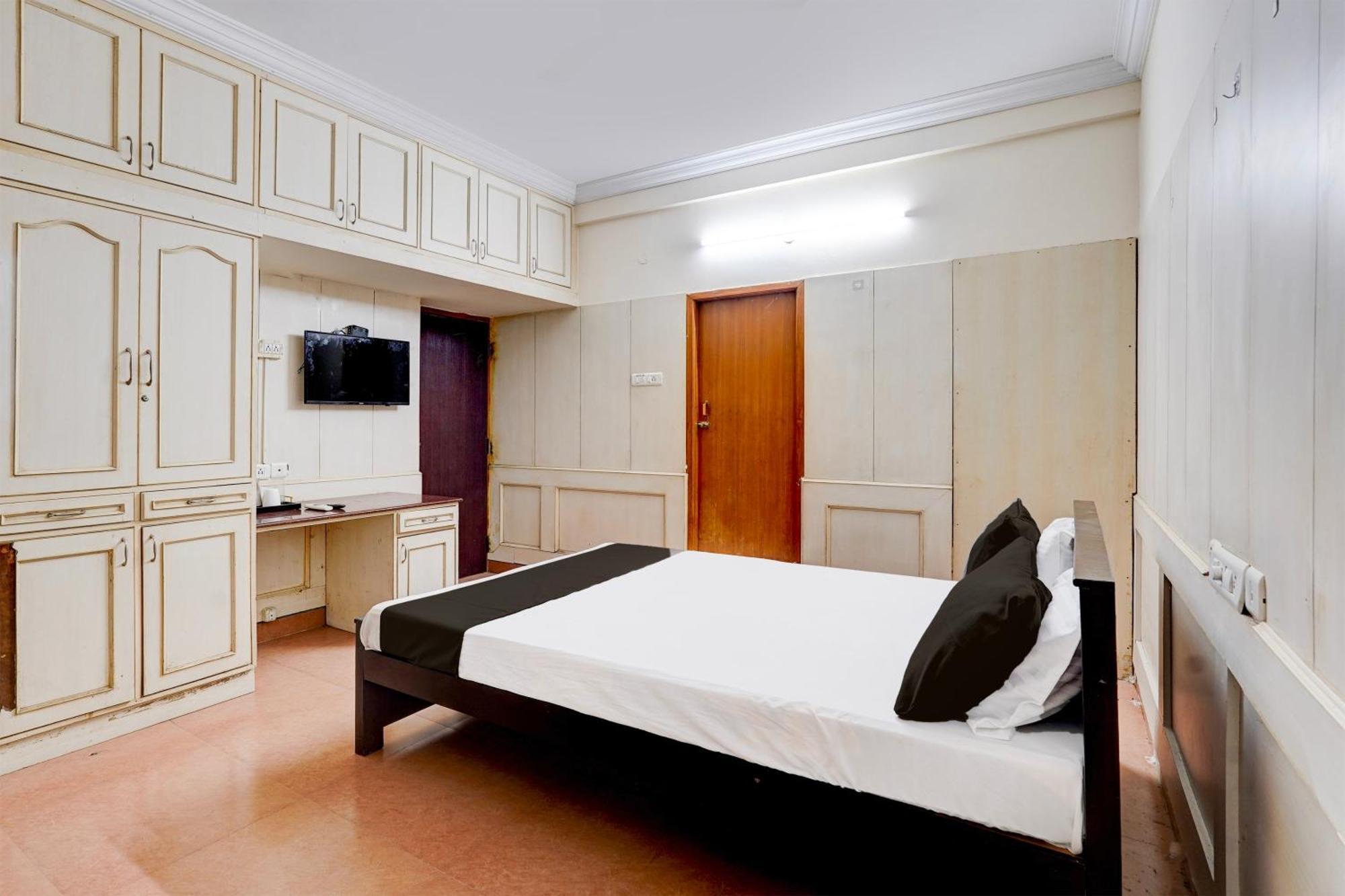 Hotel O Nest Inn Ченнаи Экстерьер фото